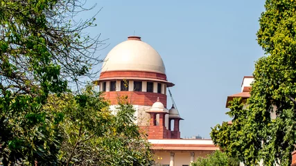 Use Of Abusive Or Vulgar Expletives Does Not Amount To Criminal Obscenity: Supreme Court